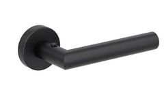 GK - LUCIA - R - S2L se zamykáním - Rukojeti na kulatých rozetách